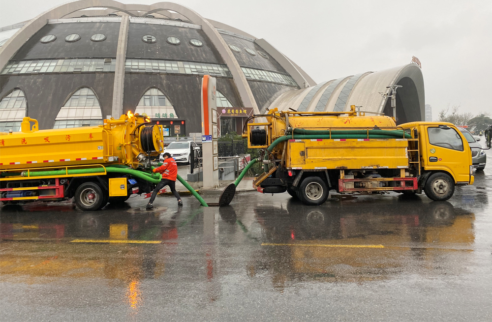 271东坝商场管道清淤