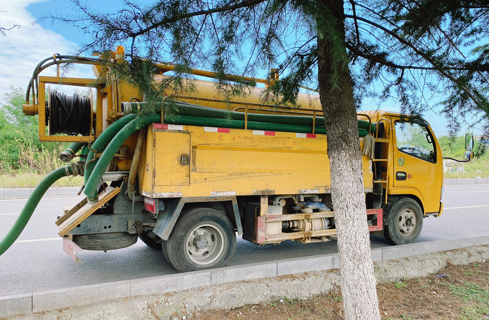 283东坝清洗抽粪车